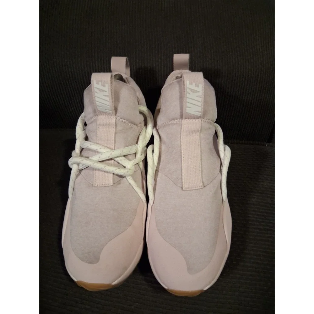 Nike Womens City Loop Particle Rose AA1097-601 Size 8 Running Shoes Sneakers‎